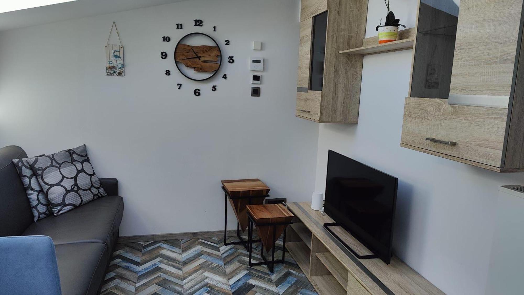 Moderne-Ferienwohnung-Nur-1Km-Vom-Millstaetter-See-In-Kaernten-Entfernt 밀슈타 외부 사진